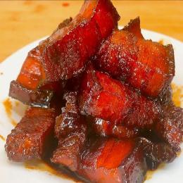 小怪吃美食