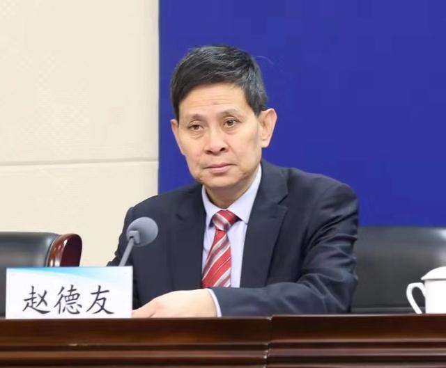 赵德友  河南省统计局原副局长、一级巡视员  河南省充电产业联盟专家委员会副主任