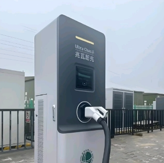 一个月8条国家级政策砸下来，充电桩行业的风向彻底变了